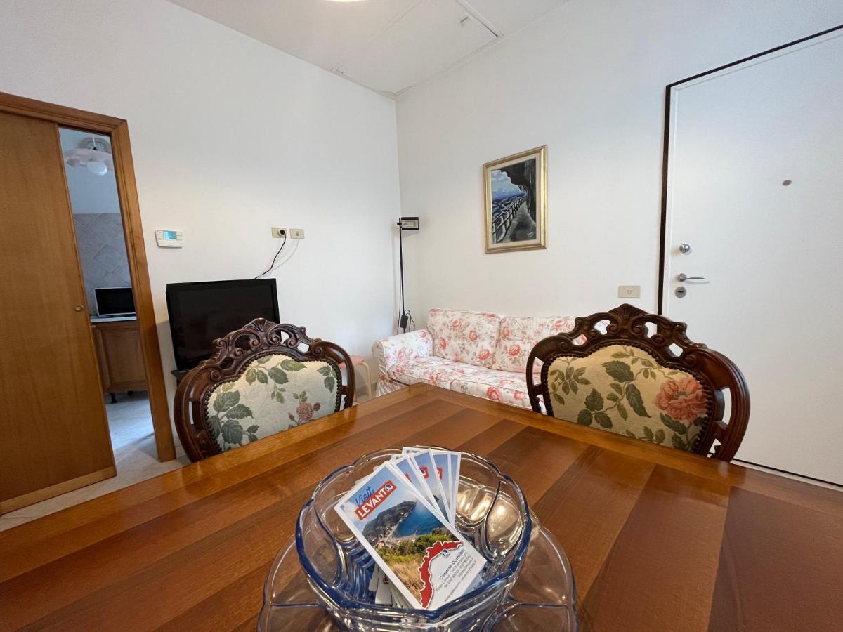 Casa Eleonora Apartment Леванто Екстериор снимка